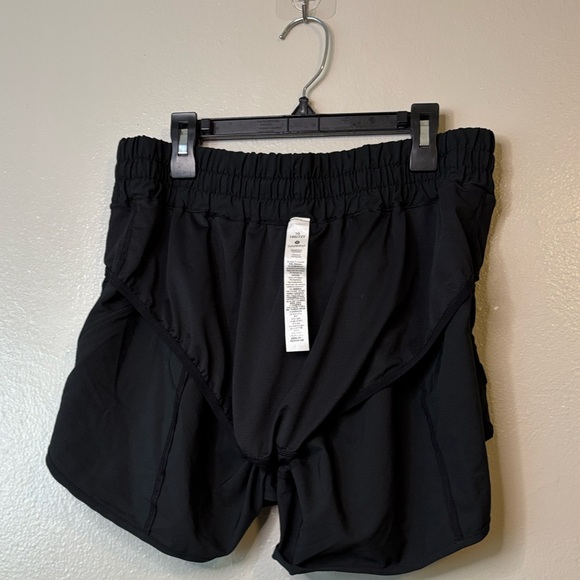 Lululemon Women’s Track That High-Rise Lined Short 3" Size 10 - Picture 9 of 9